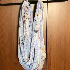 Infinity scarf